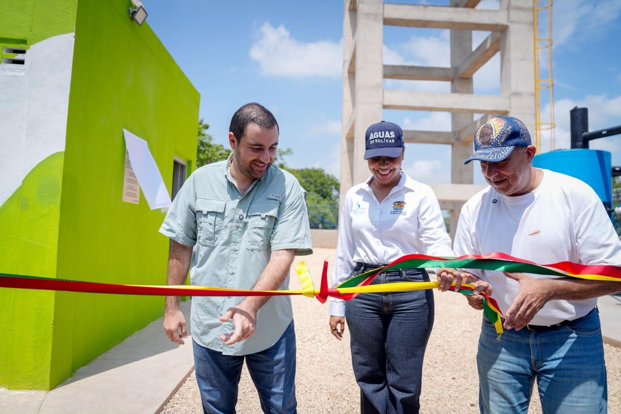 Pi&ntilde;alito estrena acueducto gobernador Yamil Arana  lleva agua potable a 250.000 habitantes de este corregimiento 